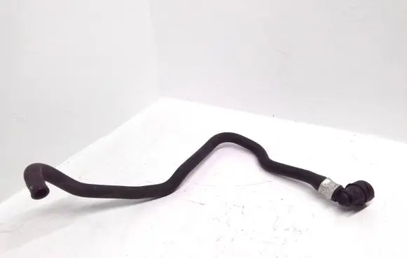 Volvo XC90 Engine coolant pipe/hose 8649877