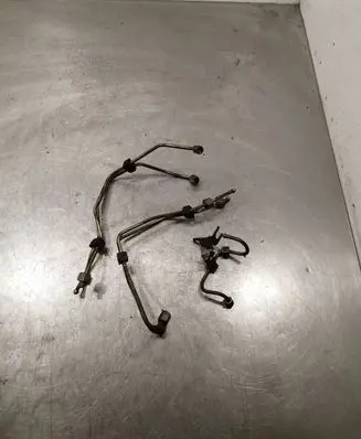 Citroen C4 Grand Picasso Fuel injector supply line/pipe 