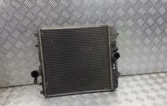 Opel Agila A Coolant radiator 13182786