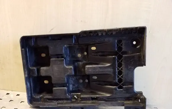 Volvo S40, V40 Battery tray 30621200 30621202 30621203