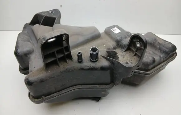 Volvo XC90 AdBlue liquid reservoir 31405813 31485702