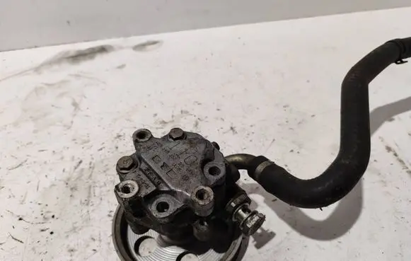 Audi A4 S4 B6 8E 8H Power steering pump 8E0145153ES