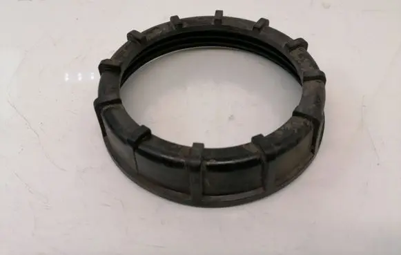 Volkswagen PASSAT B5.5 In tank fuel pump screw locking ring/nut 321201375A