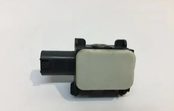 Mercedes-Benz R W251 Airbag deployment crash/impact sensor 0038202826