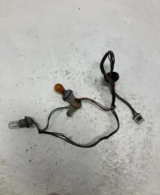 Nissan X-Trail T30 Tail light bulb cover holder