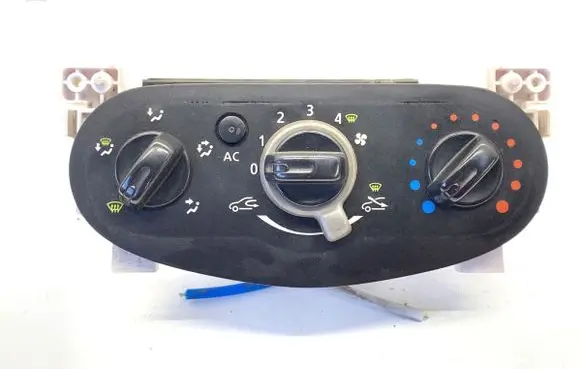 Dacia Duster II Interior fan control switch 985100037R
