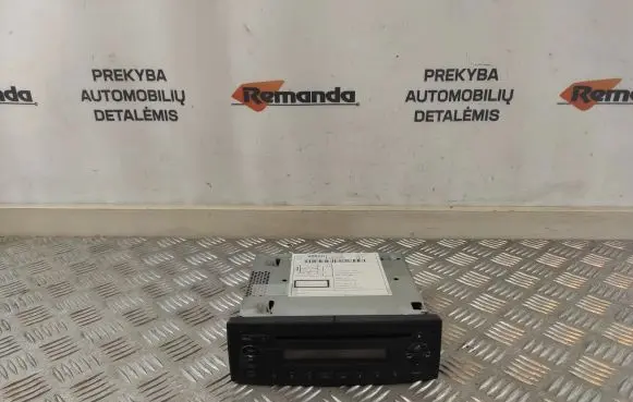 Iveco Daily 5th gen Radio/CD/DVD/GPS head unit 5801398980 7620000093