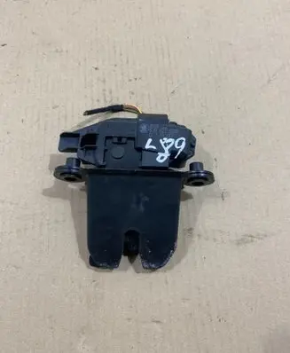 Skoda Fabia Mk2 (5J) Tailgate/trunk/boot lock/catch/latch 5J0827501B