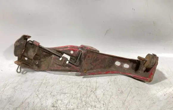 Radiator support slam panel bracket