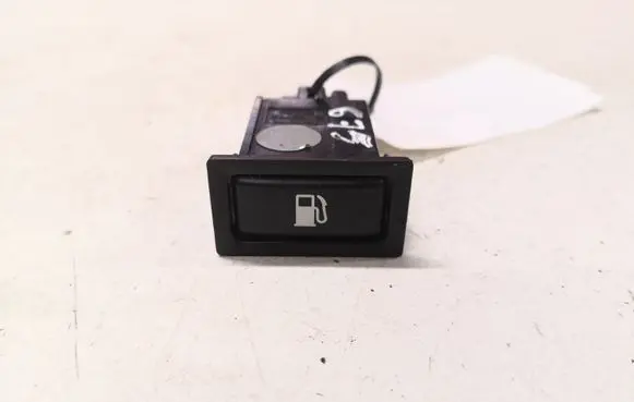 Toyota Avensis T250 Fuel tank opening switch 156795 5660C3D