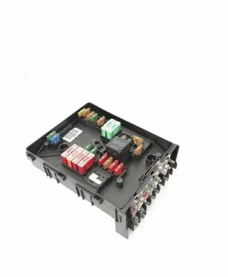 Audi A3 S3 8P Fuse module 1K0937125A