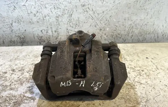 Mercedes-Benz A W169 Front brake caliper