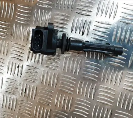 Mercedes-Benz S W221 High voltage ignition coil A27215901