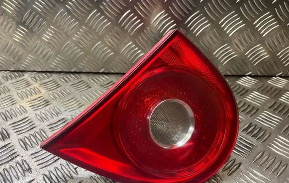 Volkswagen Golf V Tailgate rear/tail lights 285002