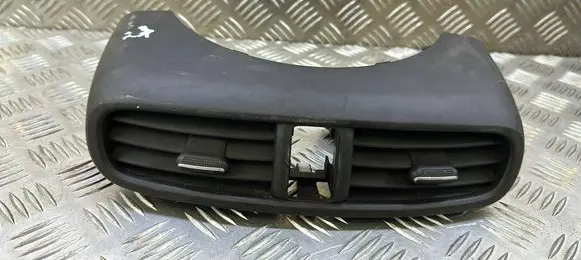 KIA Soul Dash center air vent grill U12041