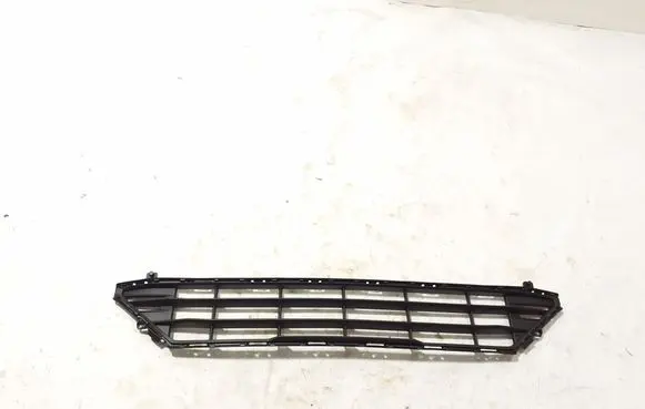Volvo XC60 Front bumper lower grill 32296070