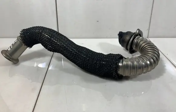Ford Galaxy EGR valve line/pipe/hose 9646996980