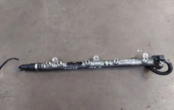 Mercedes-Benz A W168 Fuel main line pipe A6680700095 0281002239