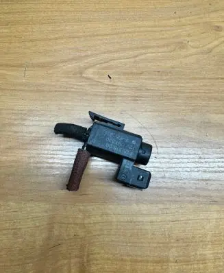 BMW 5 F10 F11 Turbo solenoid valve 70231800 7810831 08T330