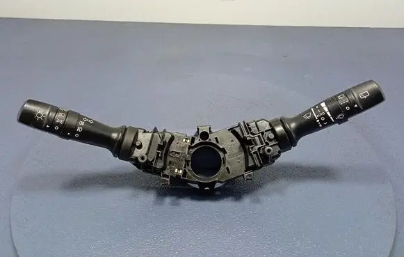 Hyundai ix35 Other switches/knobs/shifts 3753MA2210
