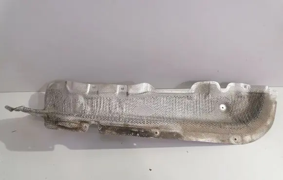 BMW 7 F01 F02 F03 F04 Heat shield in engine bay 7185202
