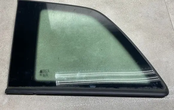 Opel Zafira B Rear side window 13123931 Dot32m13as2 43r00021
