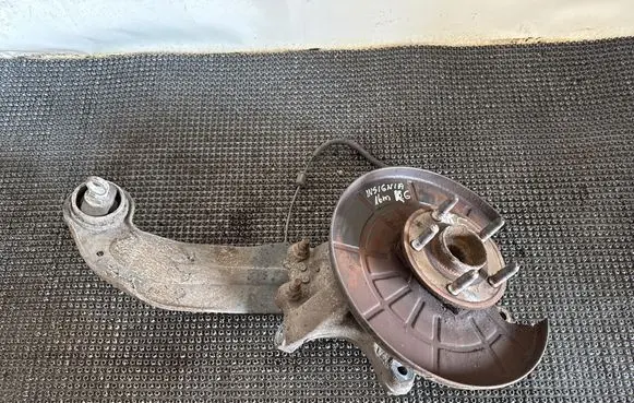 Opel Insignia A Rear wheel hub 