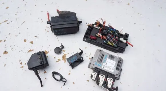 Mini Cooper Countryman R60 Engine control unit/module ECU 7620987