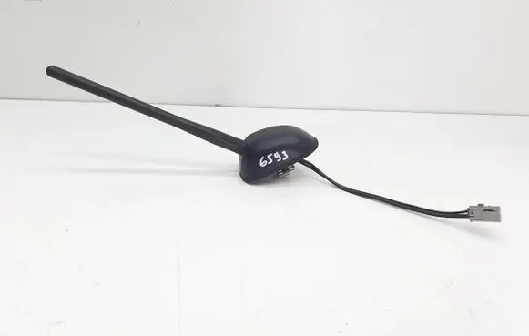 Suzuki SX4 S-Cross Radio antenna 