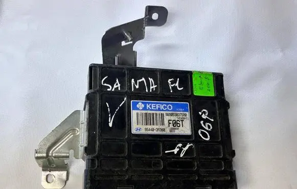 Hyundai Santa Fe Gearbox control unit/module 9090930375A0 954403A380 169009X