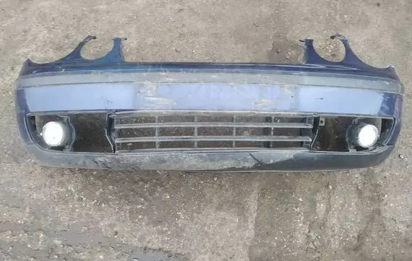 Volkswagen Polo Front bumper melynas