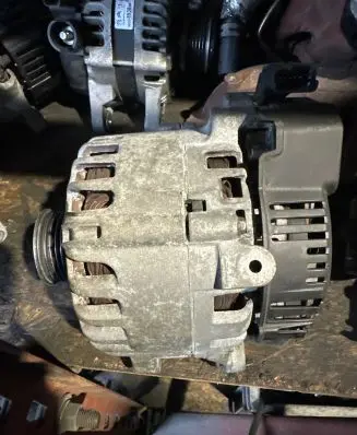 Peugeot 2008 I Generator/alternator 9674646180