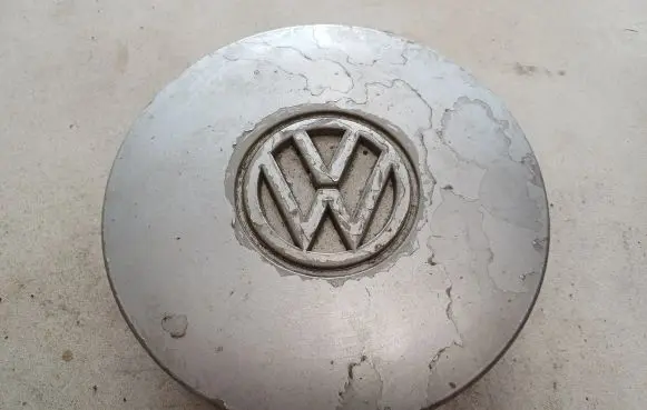 Volkswagen Golf III Original wheel cap 1H0601149H