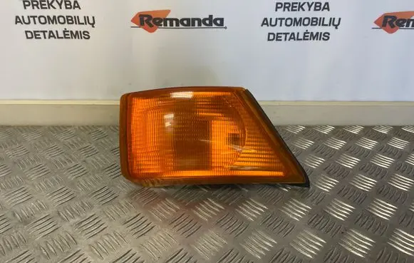 Front indicator light