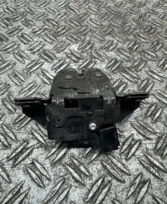 Opel Astra J Tailgate/trunk/boot lock/catch/latch