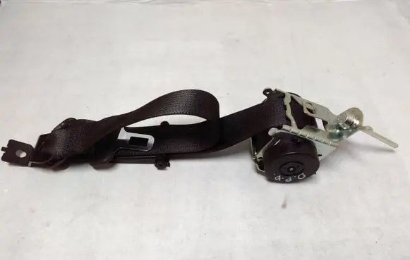 Opel Astra H Front seatbelt 13296212 616621600 560834801E