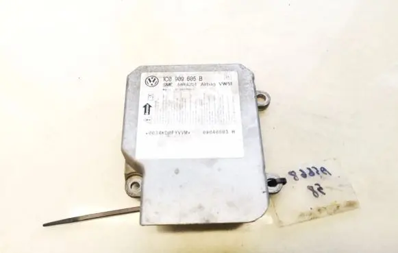 Volkswagen PASSAT B5.5 Airbag control unit/module 1c0909605b 5wk43124