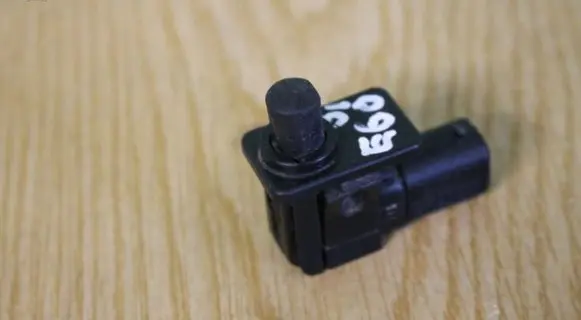 BMW 5 E60 E61 Bonnet alarm switch sensor 9119052