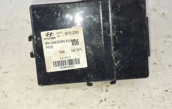Hyundai i40 Parking PDC control unit/module 957703Z050 6372874 MSMB900007