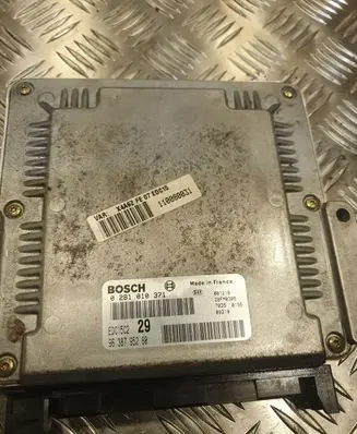 Citroen C5 Engine control unit/module 0281010371