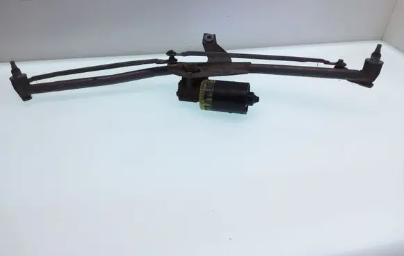 Volkswagen PASSAT B3 Front wiper linkage and motor 357955113C