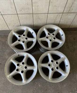 Audi A4 S4 B6 8E 8H R15 alloy rim 4A0071493A