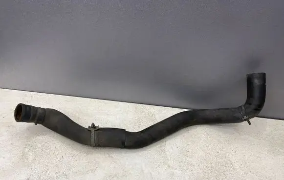 Nissan Pathfinder R51 Engine coolant pipe/hose