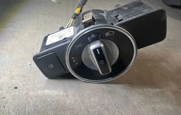 Mercedes-Benz E W212 Light switch A2129056800 2129056800