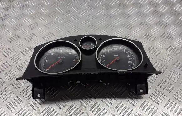 Opel Zafira B Tachometer 13267536