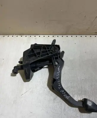 Clutch pedal