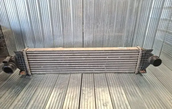 Volvo V40 Intercooler radiator BV619L440BE 3010121801 Y34005