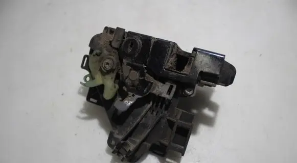 Skoda Praktik (5J8) Rear door lock