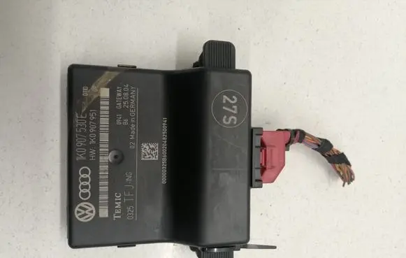 Volkswagen Touran I Other control units/modules 1K0907530E