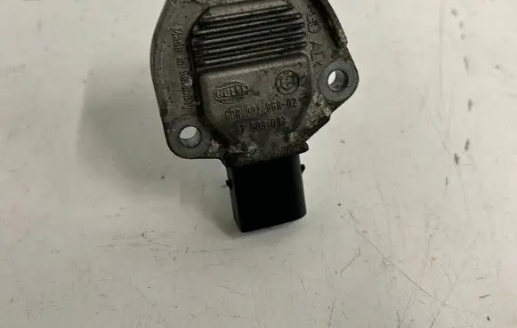BMW 5 E60 E61 Oil level sensor 7508003